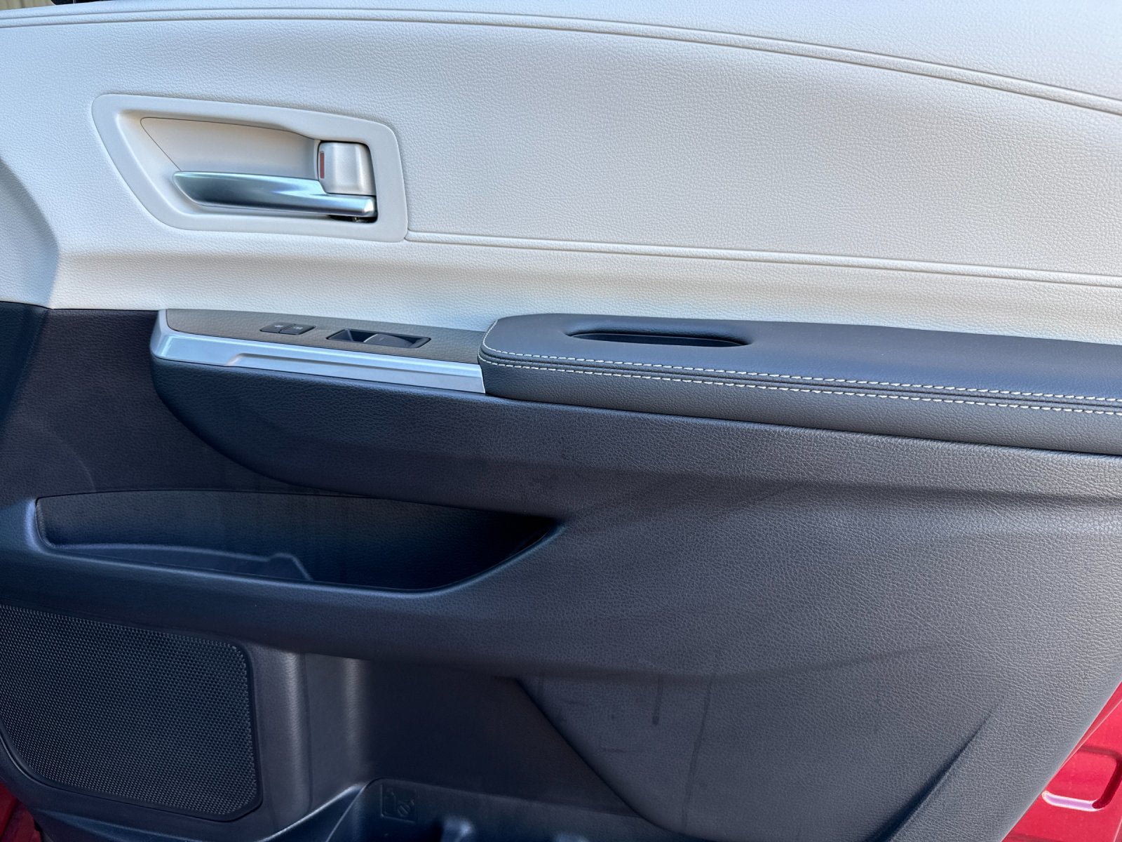 New 2026 Toyota Sienna Platinum AWD/4WD image 19
