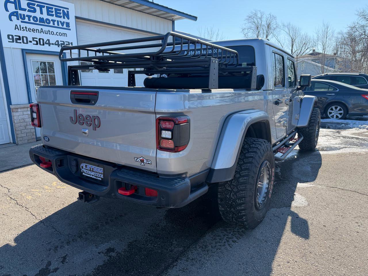 Used 2020 Jeep Gladiator Rubicon w/ Dual Top Group AWD/4WD image 3