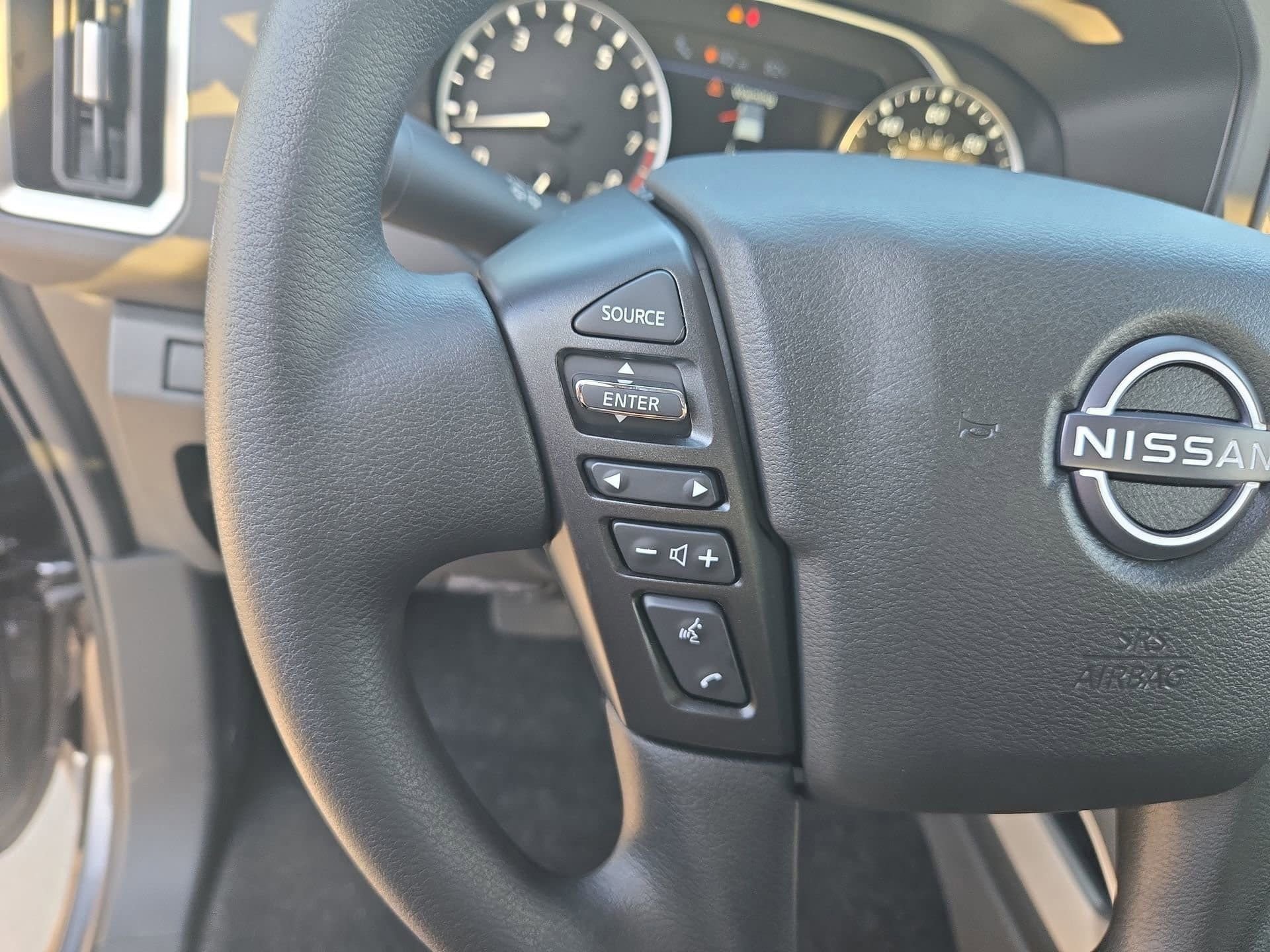 New 2025 Nissan Frontier SV AWD/4WD image 9