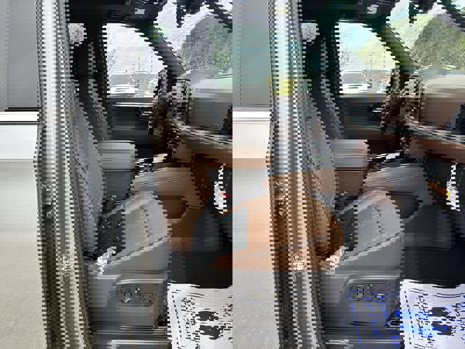 New 2026 Chevrolet Suburban High Country AWD/4WD image 28