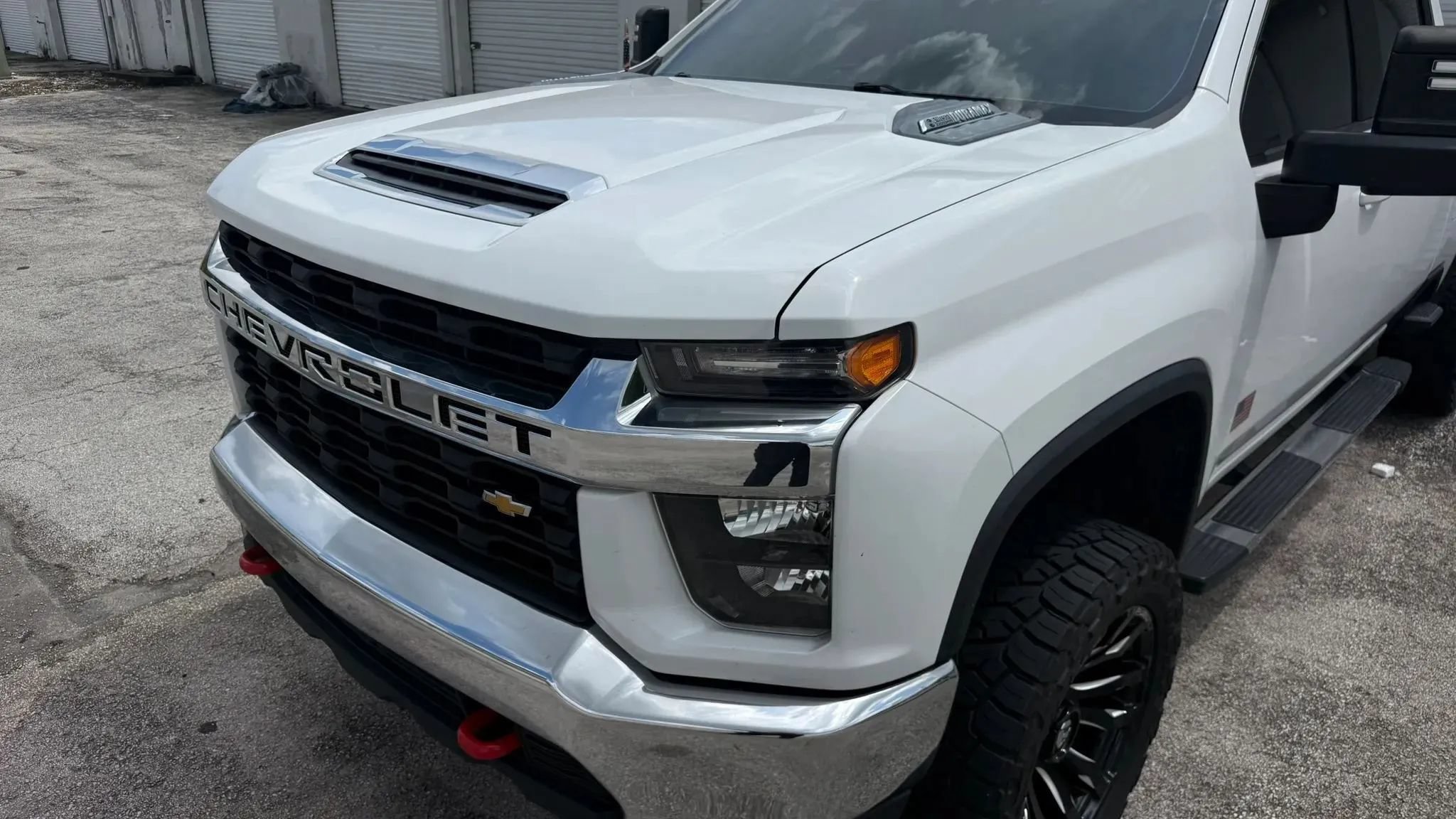 Used 2022 Chevrolet Silverado 2500 LT RWD image 3