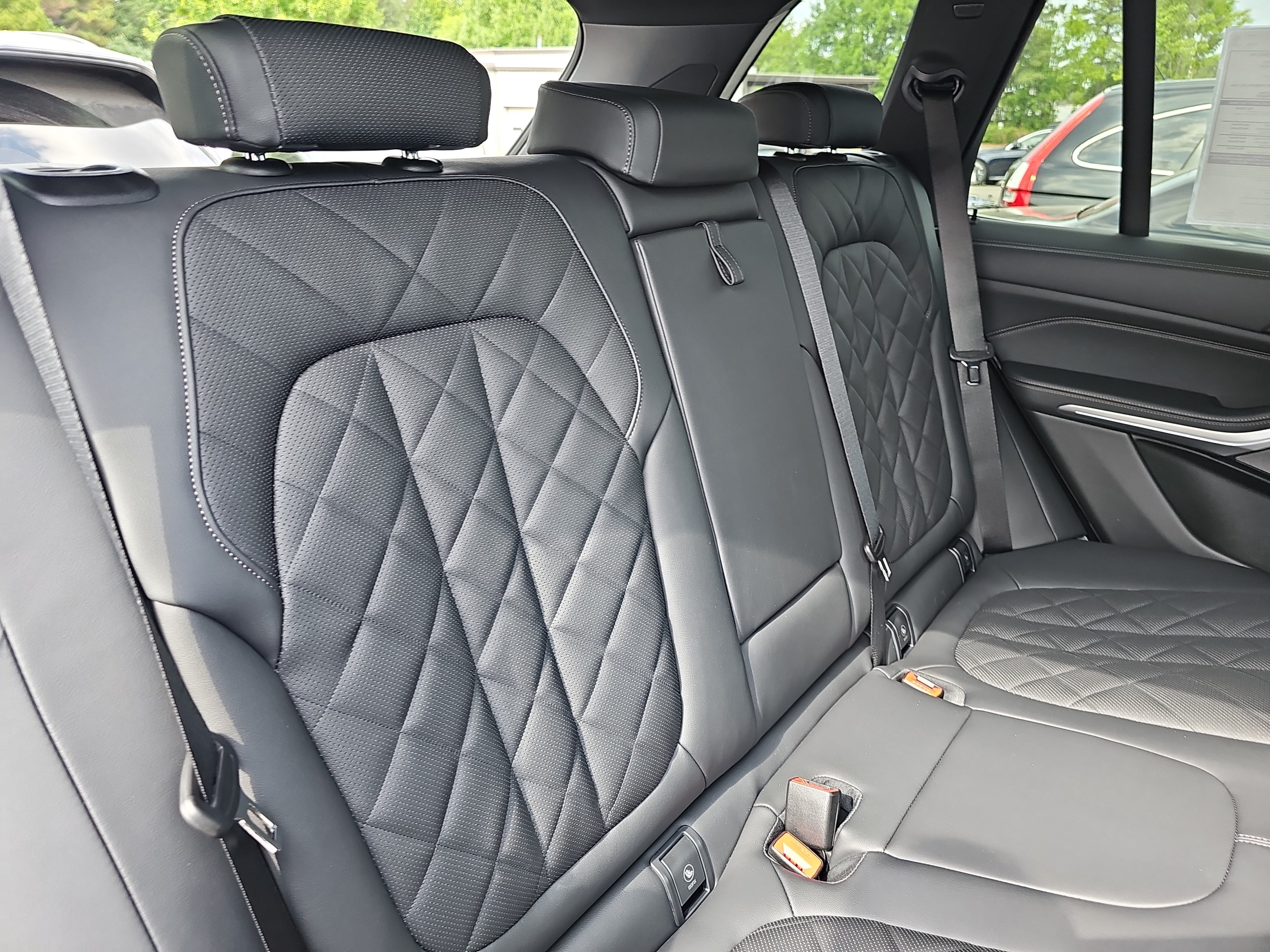 New 2026 BMW X5 xDrive50e AWD/4WD image 12
