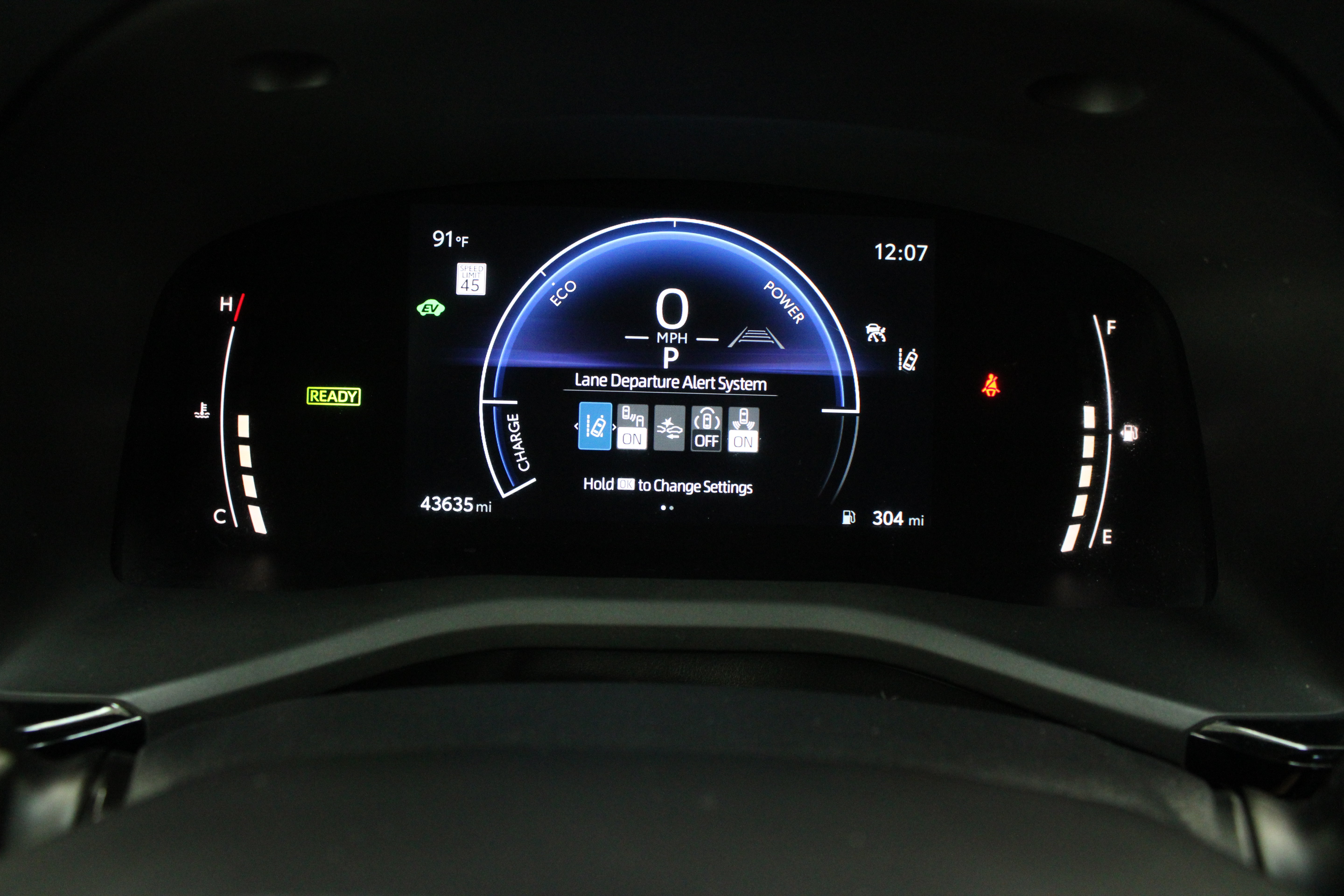 Used 2025 Toyota Camry SE FWD image 38