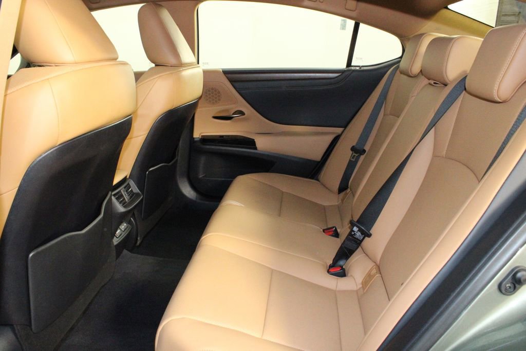Used 2024 Lexus ES 350 w/ Premium Package image 13
