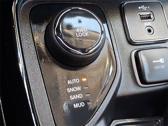 Used 2021 Jeep Compass Limited image 20