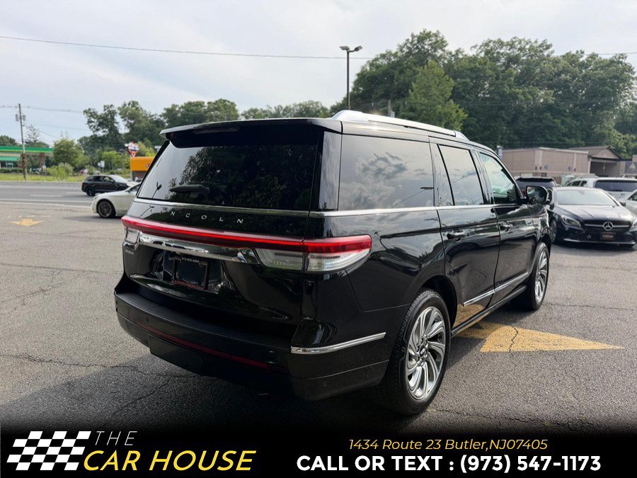 Used 2024 Lincoln Navigator Reserve AWD/4WD image 8