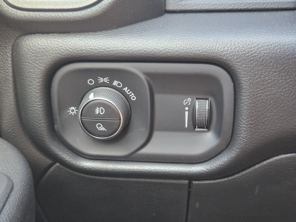 New 2026 RAM 2500 Tradesman AWD/4WD image 16