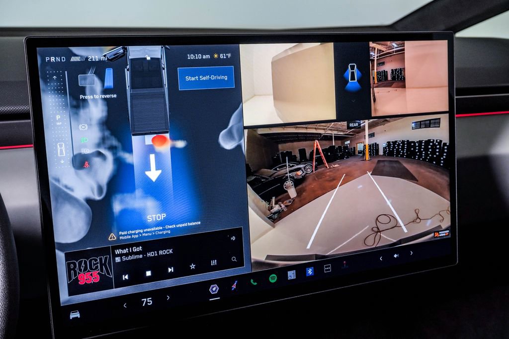 Used 2024 Tesla Cybertruck AWD Crew Cab image 28