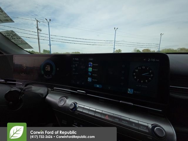 Used 2025 Hyundai Kona SEL image 21