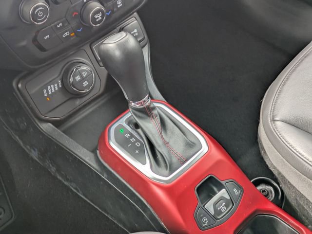 Used 2019 Jeep Renegade Trailhawk image 9