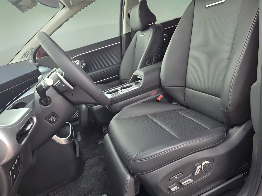 New 2026 Hyundai Ioniq 9 Limited w/ Tow & Go Package image 12