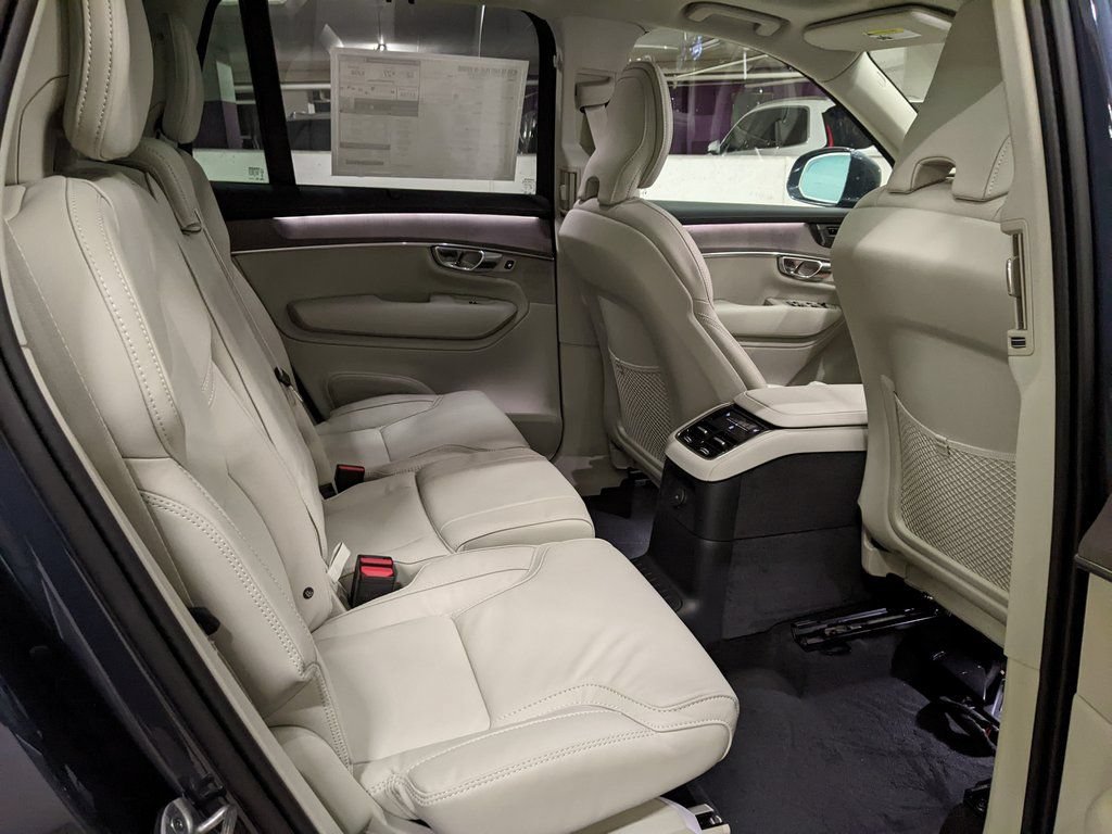 New 2026 Volvo XC90 T8 Ultra w/ Protection Package Premier AWD/4WD image 25