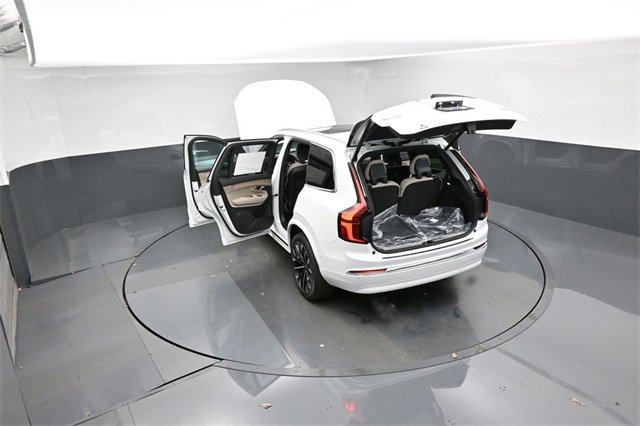 New 2026 Volvo XC90 B6 Plus w/ Protection Package Premier image 52