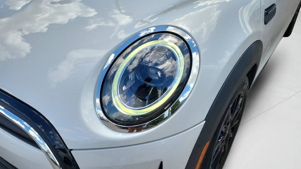 Used 2024 MINI Cooper 4-Door Hardtop FWD image 25