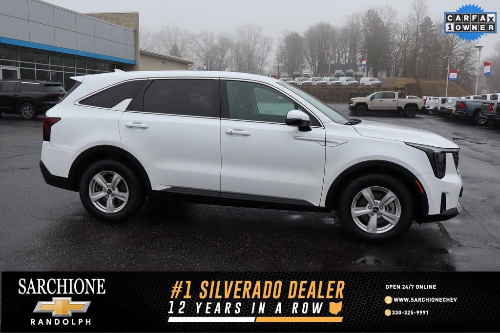 Used 2024 Kia Sorento LX