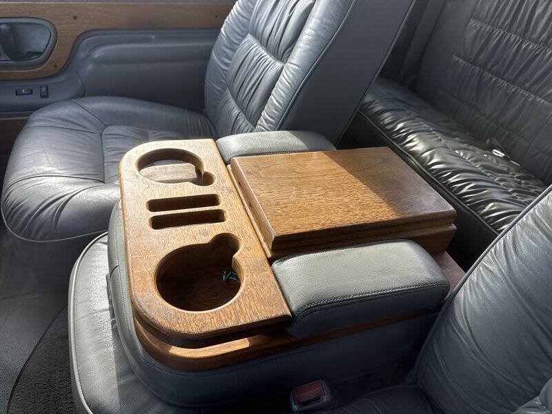 Used 1995 Chevrolet Silverado 3500 2WD Extended Cab image 28