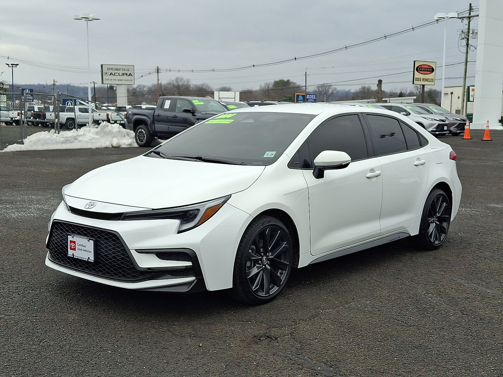 Certified 2024 Toyota Corolla SE image 3