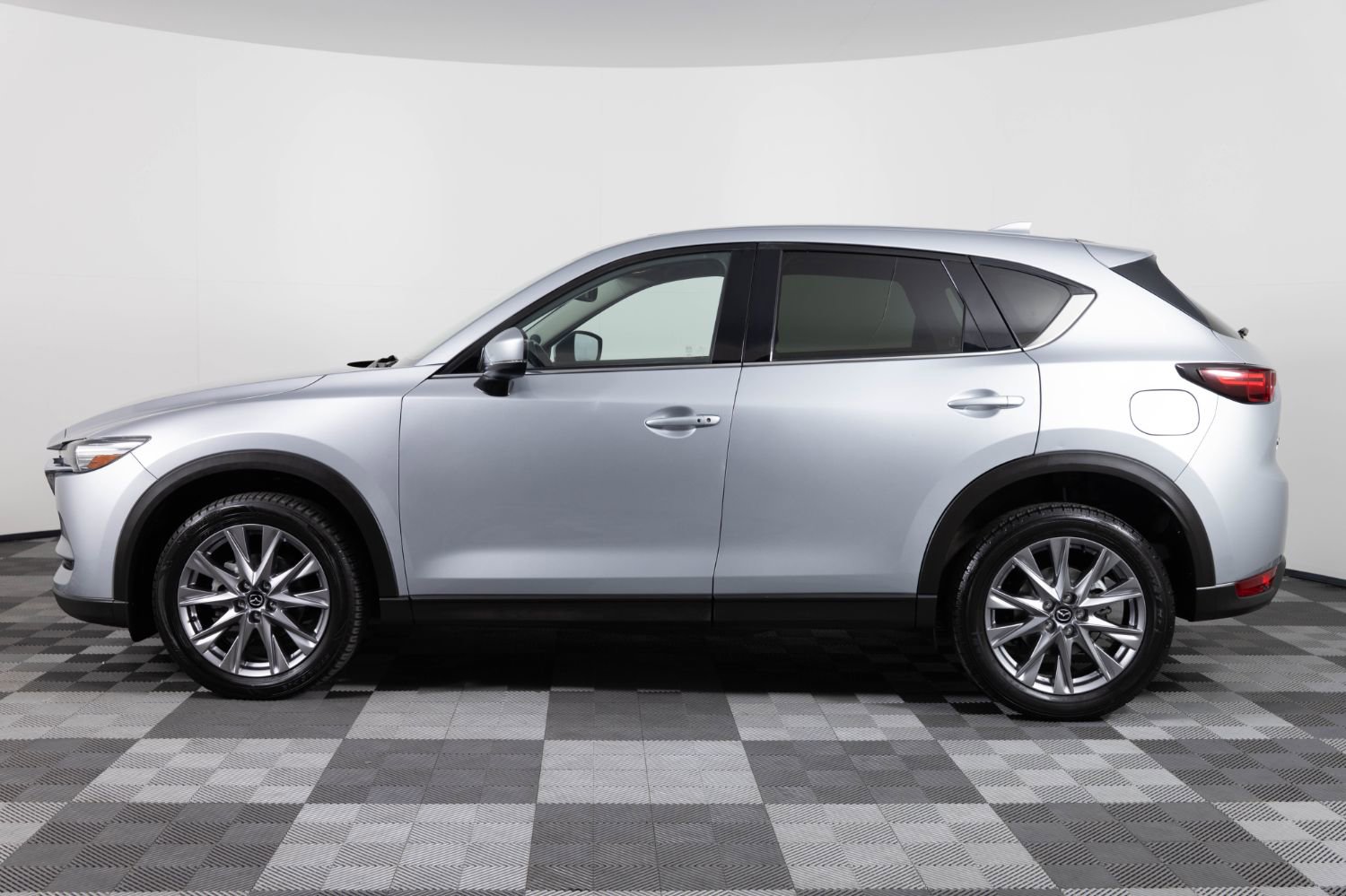 Used 2021 MAZDA CX-5 Grand Touring AWD/4WD image 3