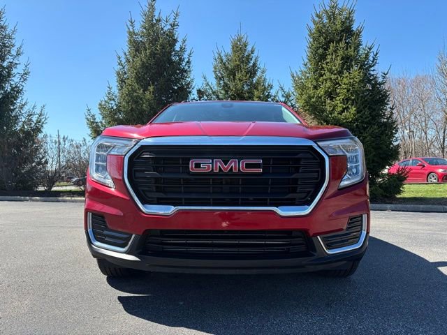 Used 2023 GMC Terrain SLE w/ Driver Convenience Package AWD/4WD image 9