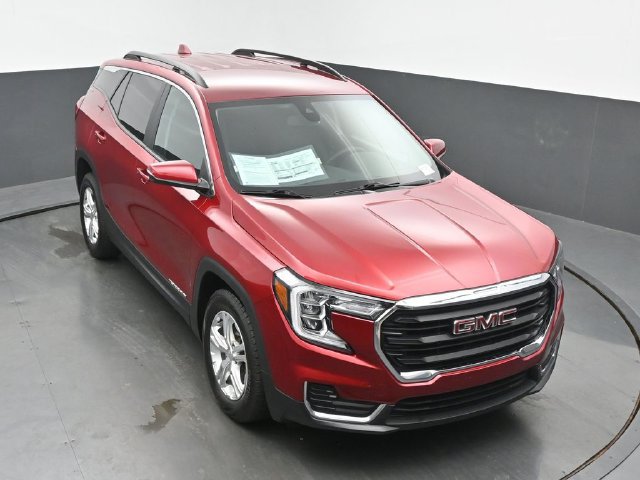 Used 2022 GMC Terrain SLE w/ Driver Convenience Package FWD image 42