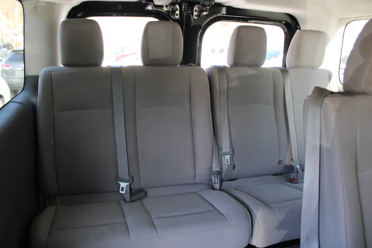 Used 2016 Nissan NV 3500 SV w/ SV Technology Package image 24