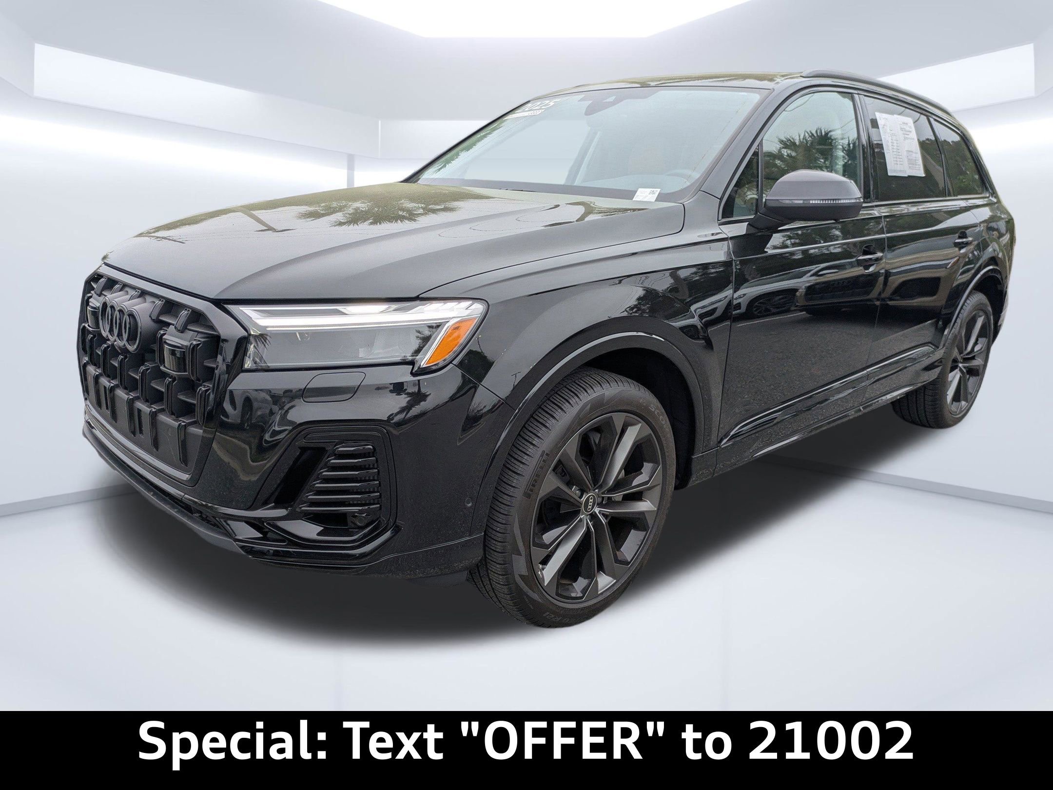 Certified 2025 Audi Q7 3.0T Premium Plus image 7