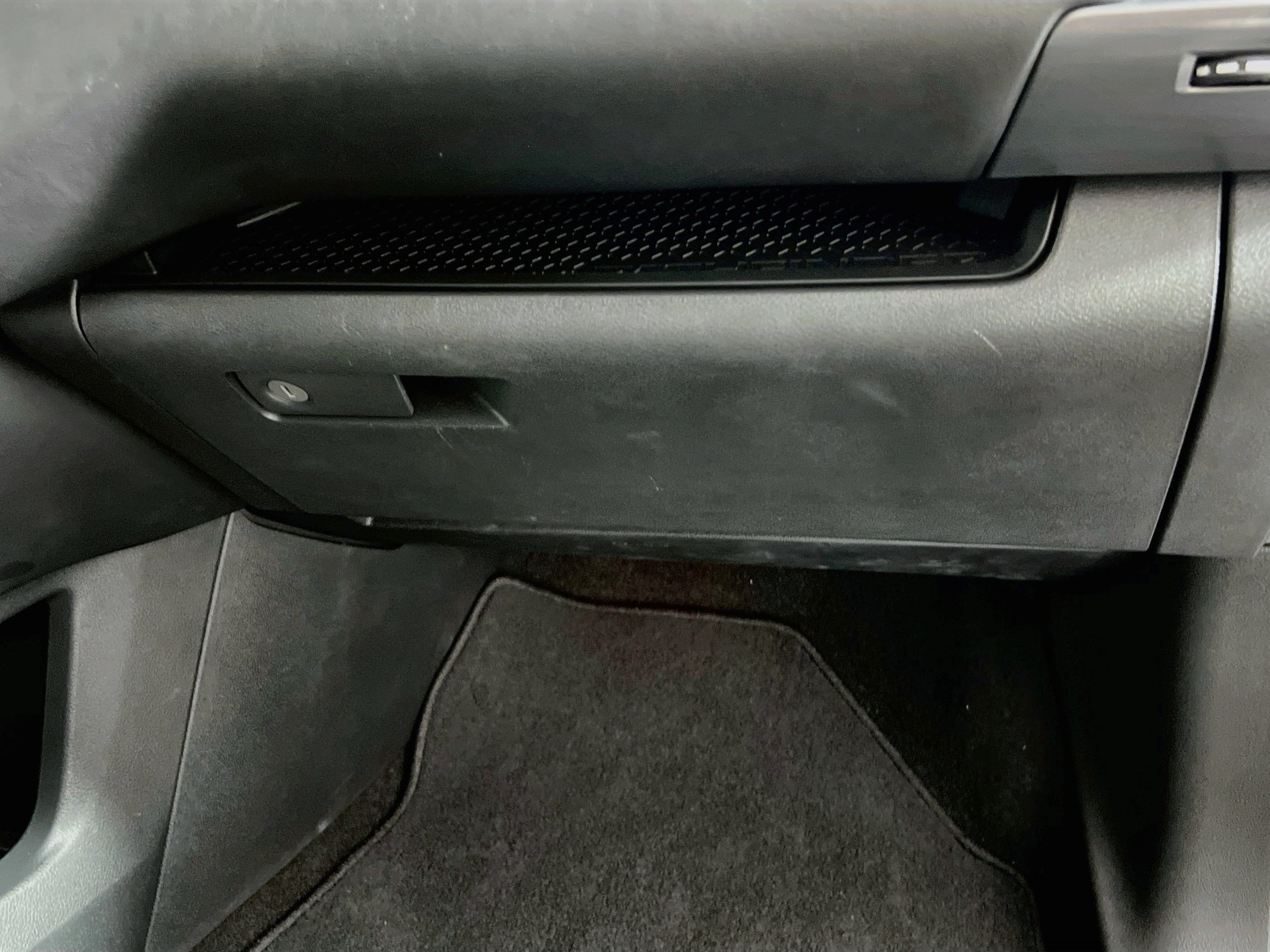 Used 2025 Nissan Pathfinder SL FWD image 34