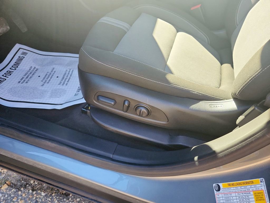 Used 2023 Chevrolet Blazer LT w/ Convenience Package image 11