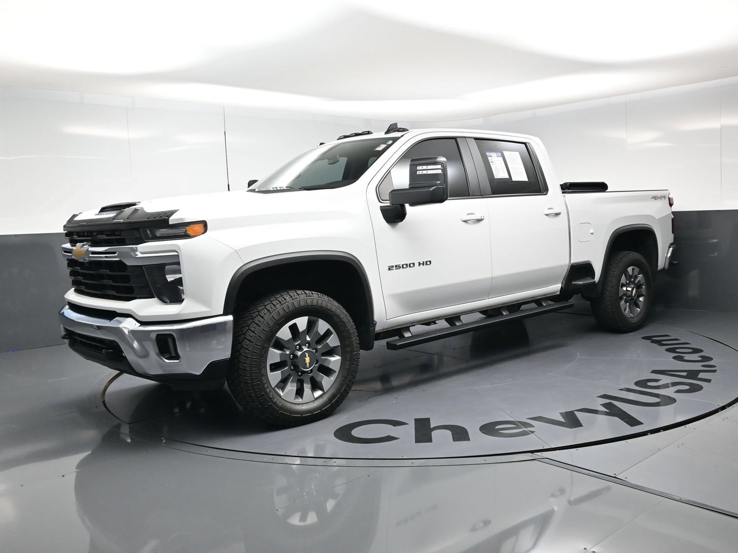 Used 2024 Chevrolet Silverado 2500 LT w/ All Star Edition AWD/4WD image 11