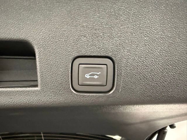 New 2026 GMC Acadia Elevation FWD image 9