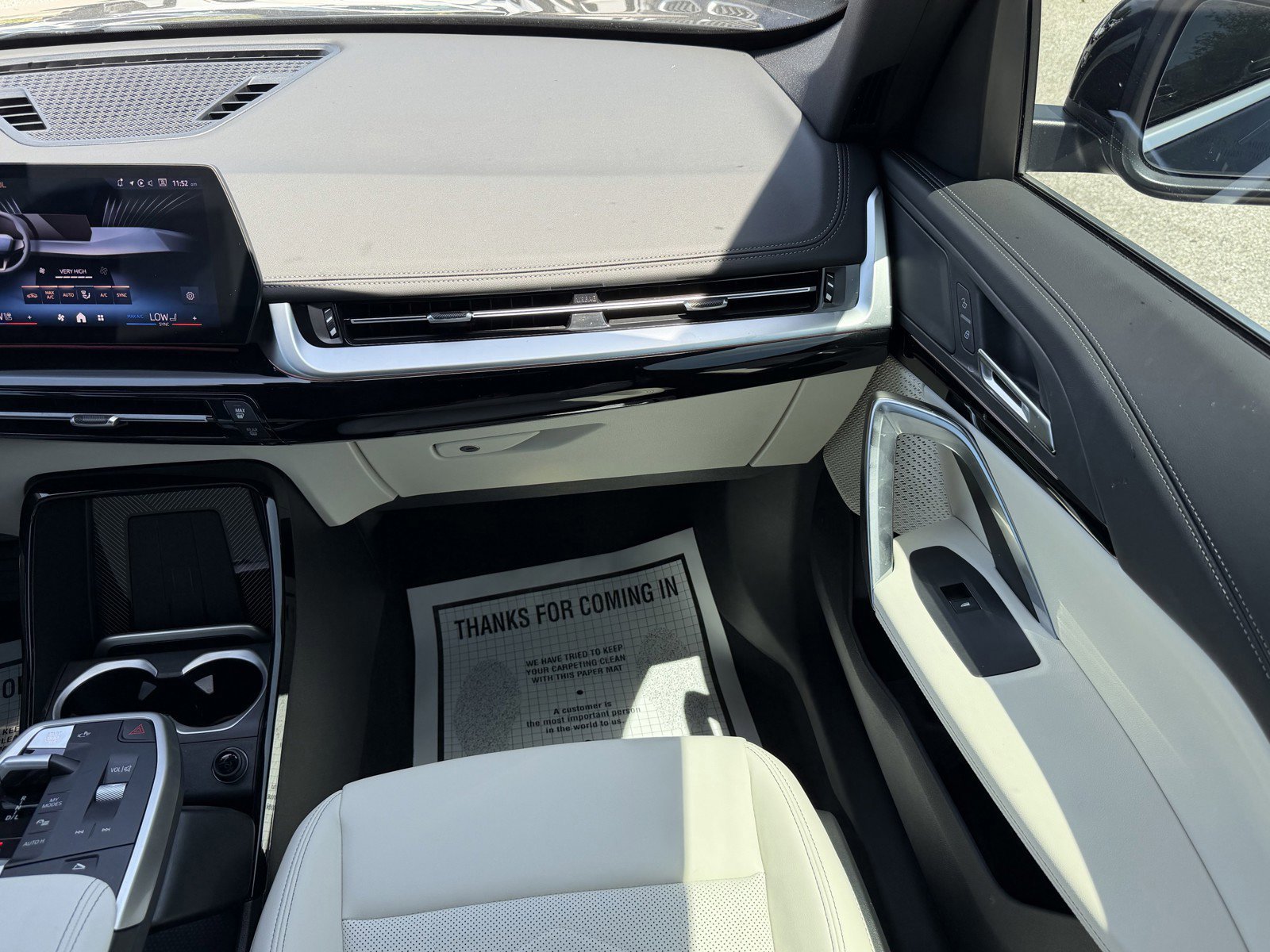 New 2026 BMW X1 xDrive28i w/ Technology Package AWD/4WD image 16