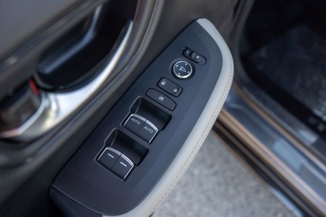 Used 2024 Honda HR-V EX-L image 18