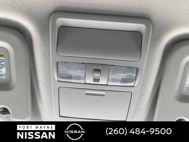 Used 2016 Nissan NV 2500 SV RWD image 17