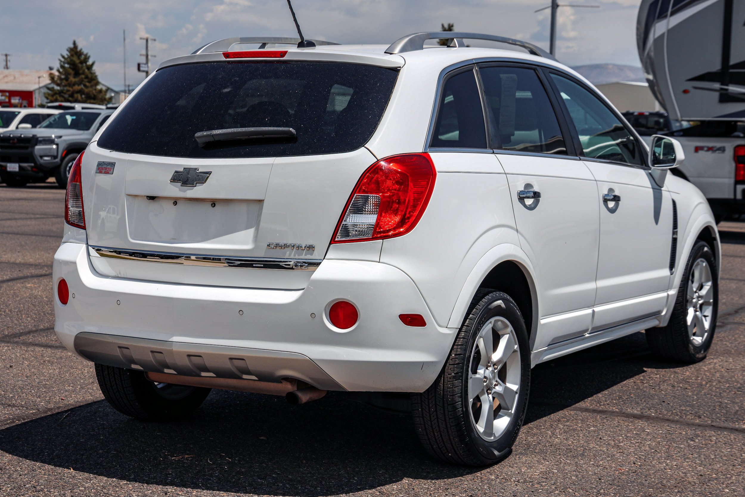 Used 2013 Chevrolet Captiva Sport LTZ FWD image 3