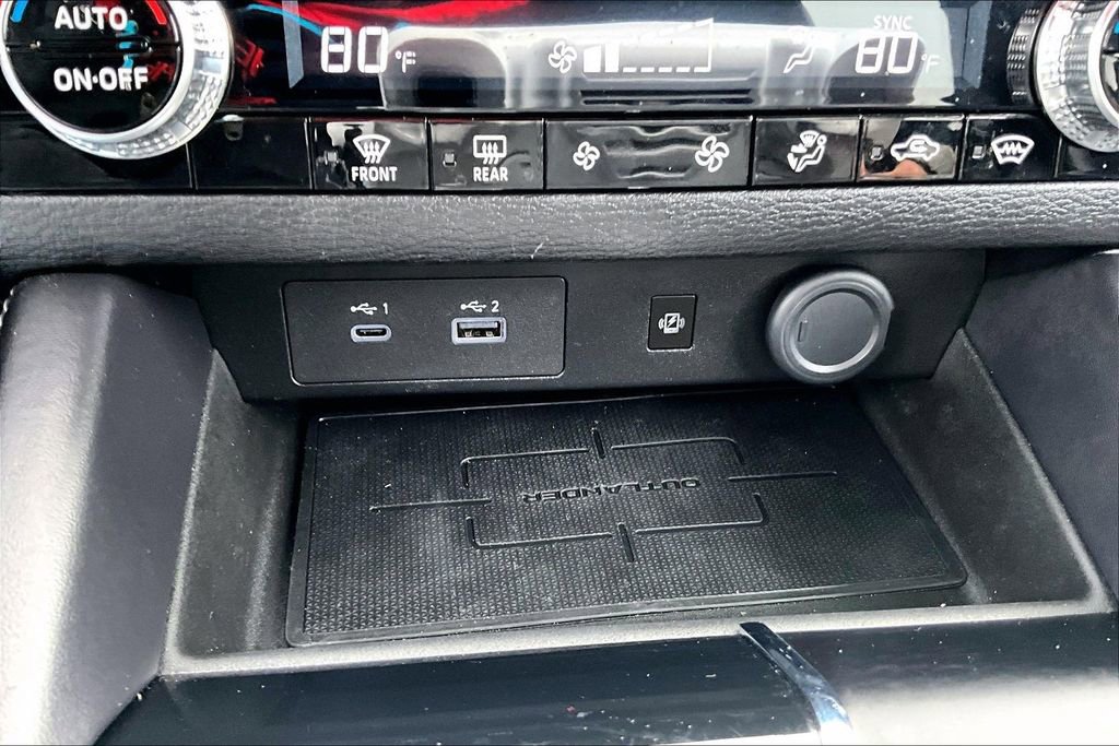 Used 2025 Mitsubishi Outlander LE image 31