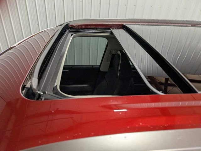 Used 2025 INFINITI QX80 Sensory image 8