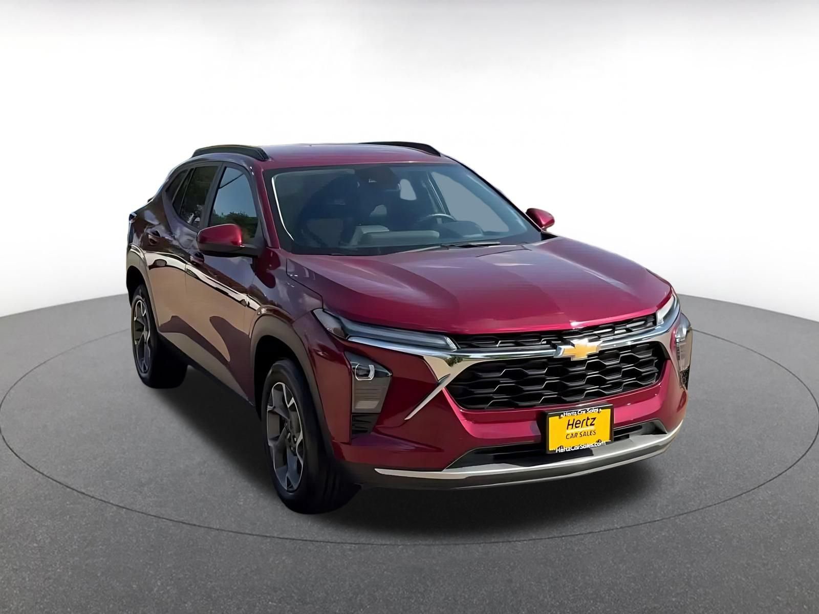 Used 2025 Chevrolet Trax LT w/ LT Convenience Package FWD image 3