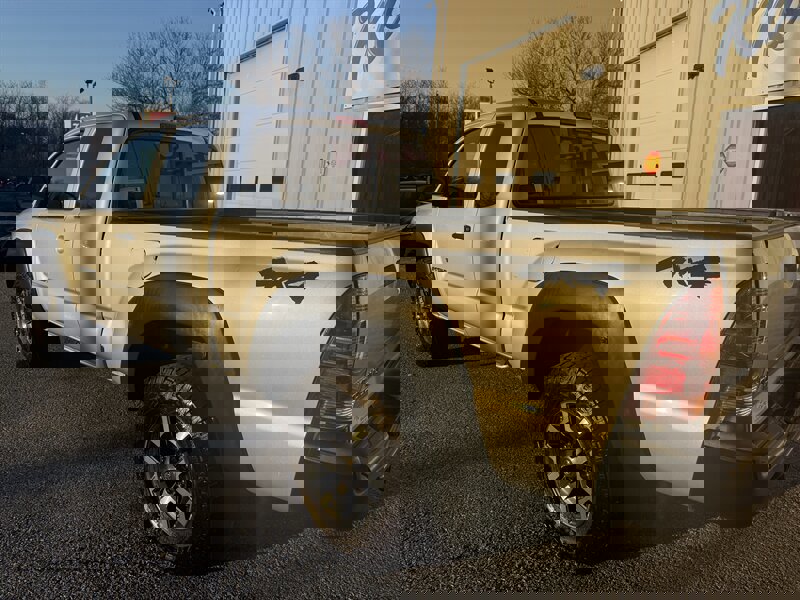 Used 2013 Toyota Tacoma 4x4 Access Cab V6 image 9