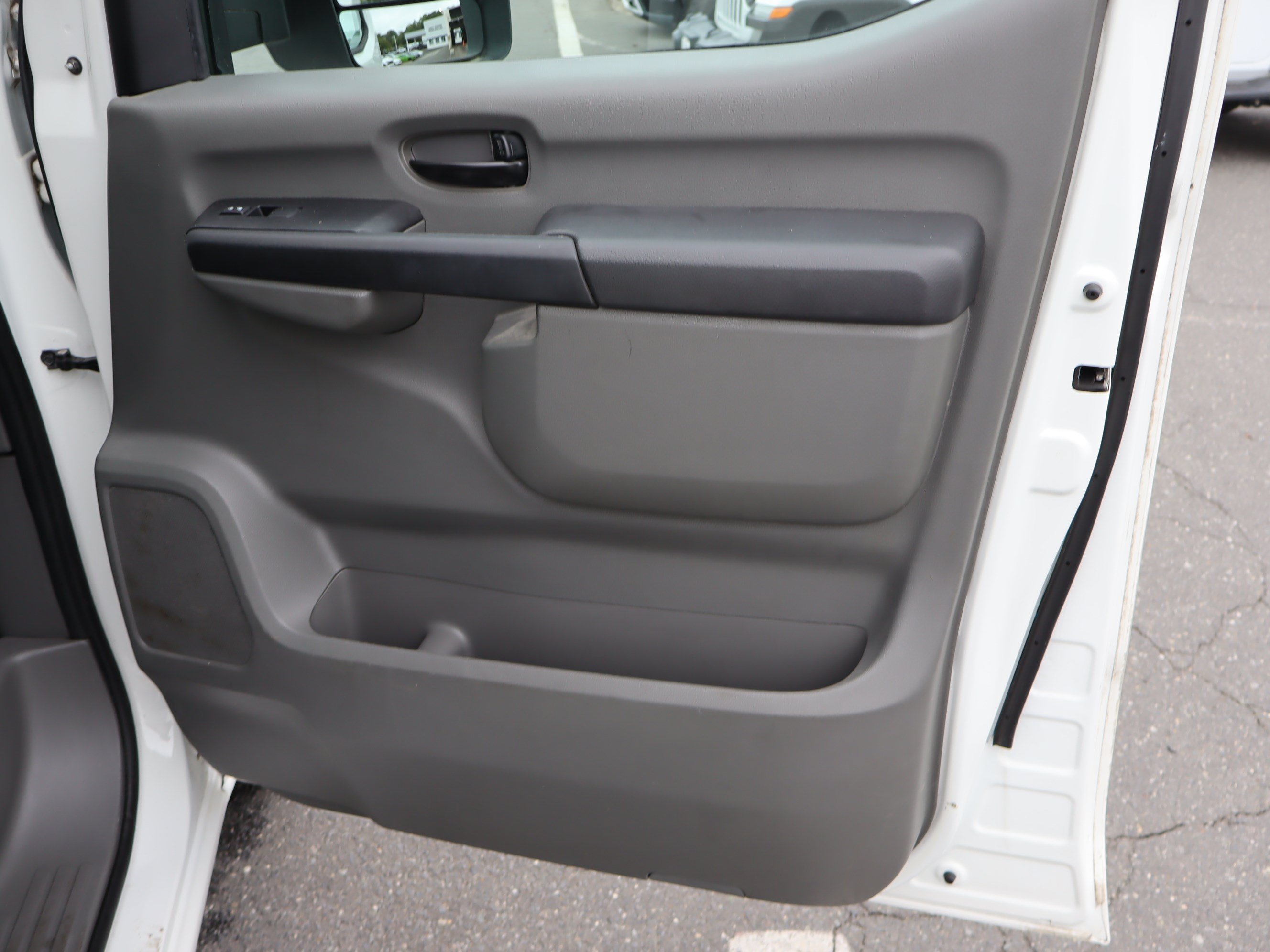 Used 2021 Nissan NV 2500 SV w/ Back Door Glass Package RWD image 34