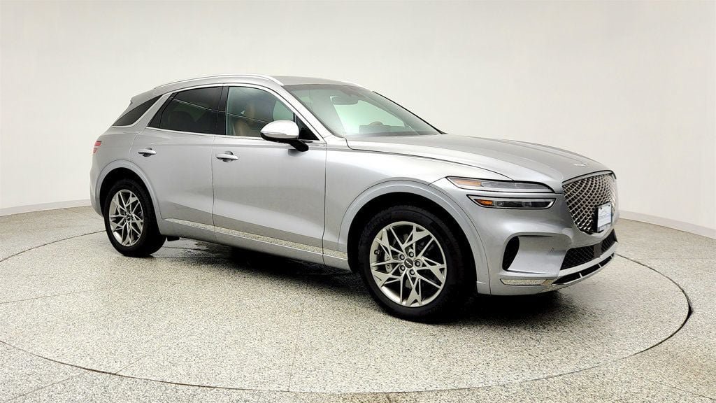 Used 2025 Genesis GV70 2.5T w/ Advanced Package AWD/4WD image 3