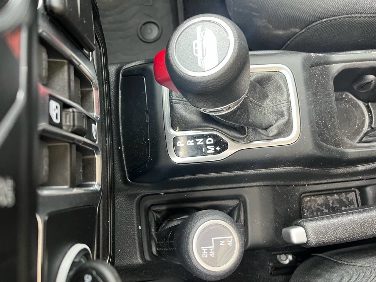 Used 2022 Jeep Gladiator Sport image 24