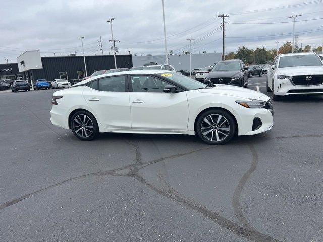Used 2023 Nissan Maxima SV w/ Floor Mat Group image 3
