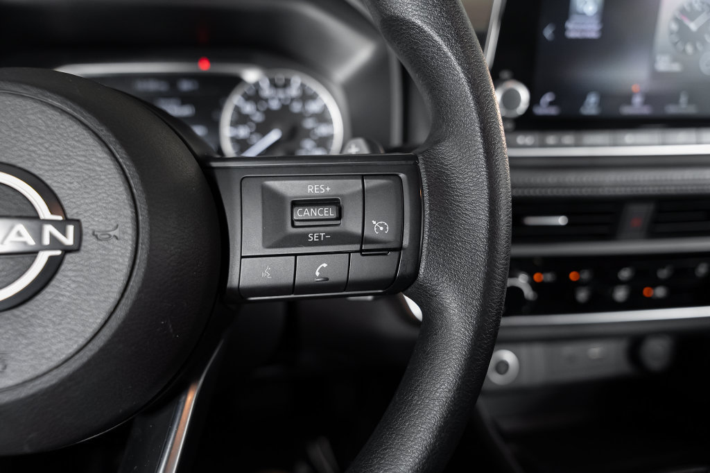 Used 2023 Nissan Rogue S FWD image 28