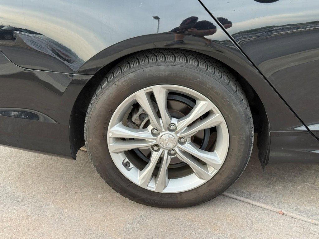 Used 2018 Hyundai Sonata Limited image 7