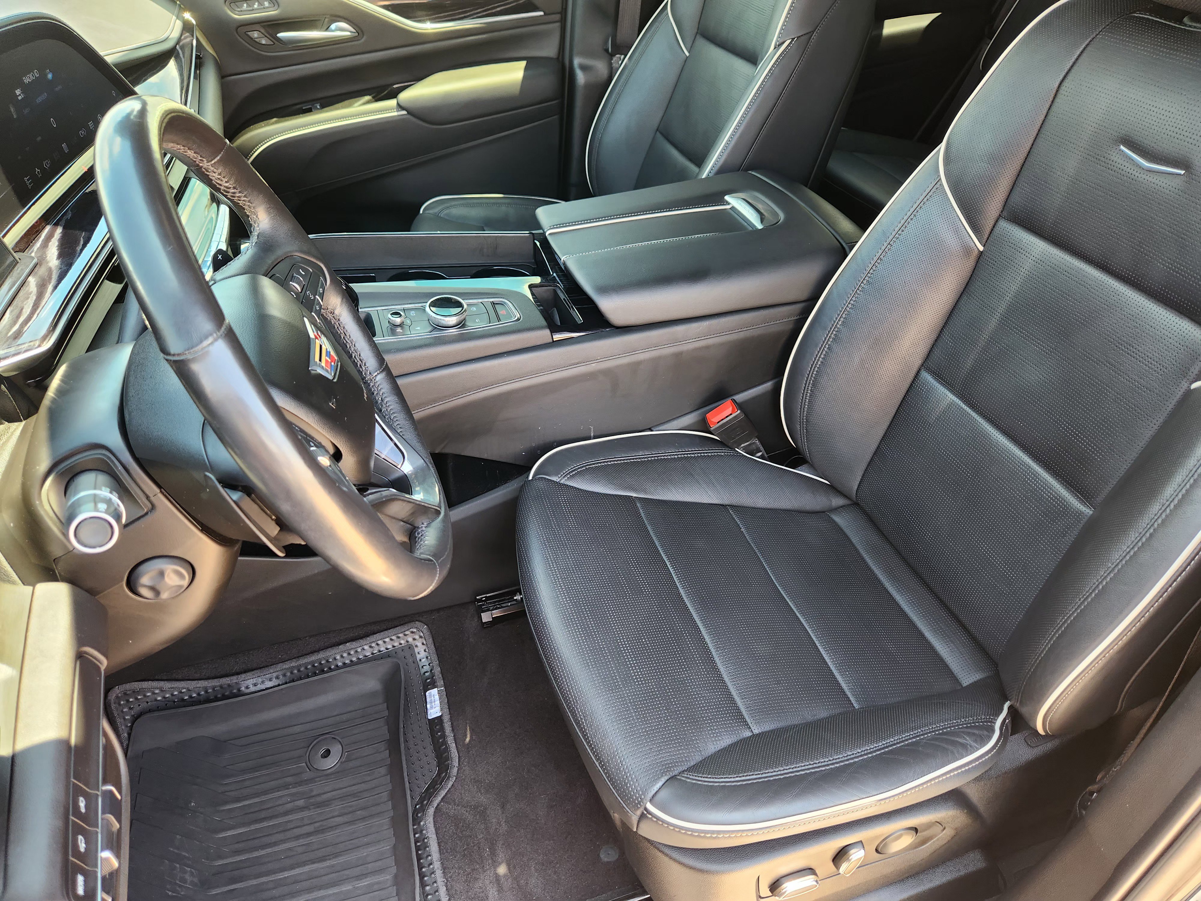 Used 2023 Cadillac Escalade Sport w/ LPO, ONYX Package RWD image 14