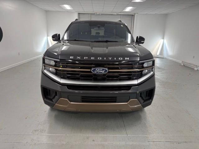 Used 2025 Ford Expedition Max King Ranch image 2
