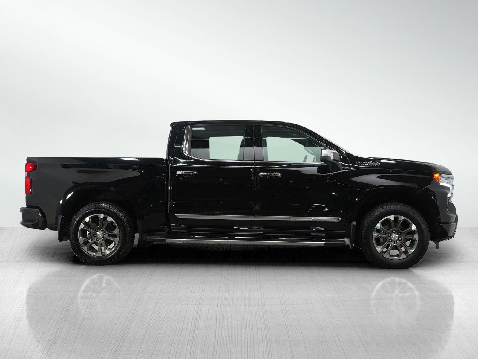 Used 2024 Chevrolet Silverado 1500 High Country image 6