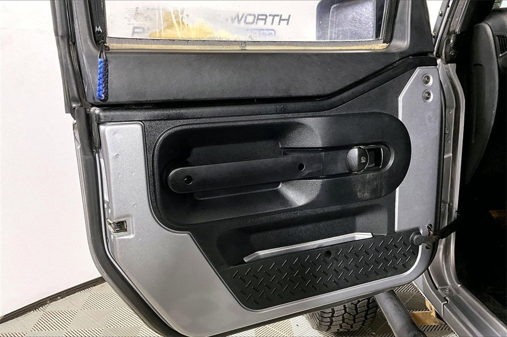 Used 2016 Jeep Wrangler Unlimited Sport image 14