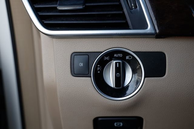 Used 2016 Mercedes-Benz GL 450 4MATIC 4dr GL 450 image 48