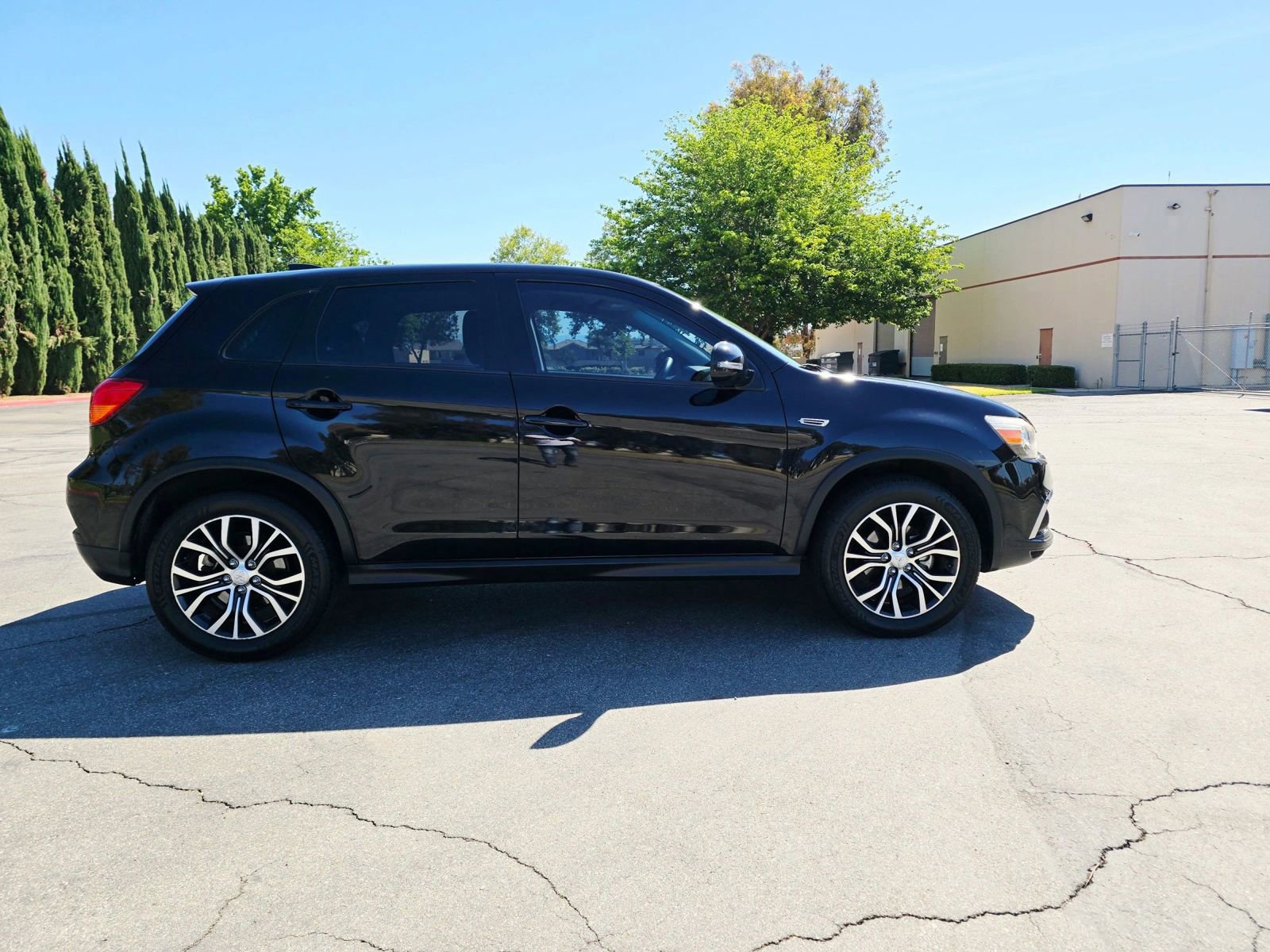 Used 2019 Mitsubishi Outlander Sport LE FWD image 4